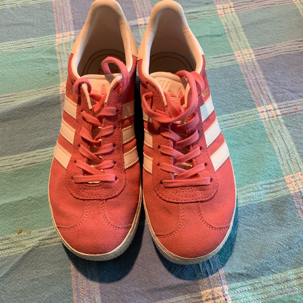 Girls size 3 Adidas Gazelles
